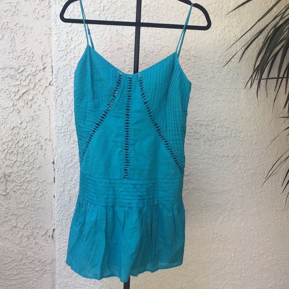BCBG LINED COTTON PLEATED TOP SZ 10 NWOT